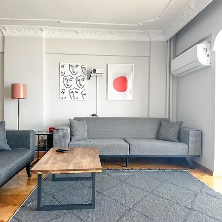 Aparthotel The Next