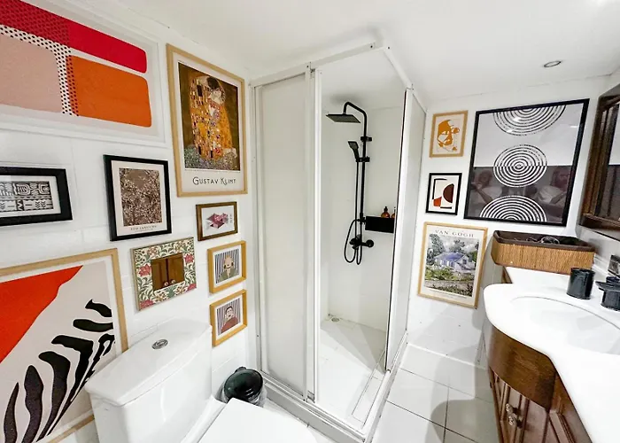 Apart-hotel The Next Esmirna