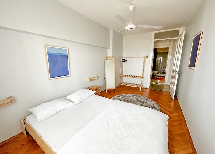 Apart-hotel The Next Esmirna